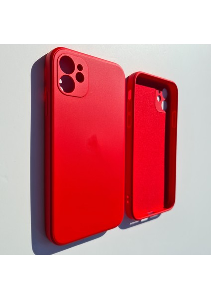 İphone 11 İle Uyumlu Köşeli Kalıp ( 12 GÖRÜNÜMLÜ) Lansman İçi Kadife Esnek Silikon Kılıf