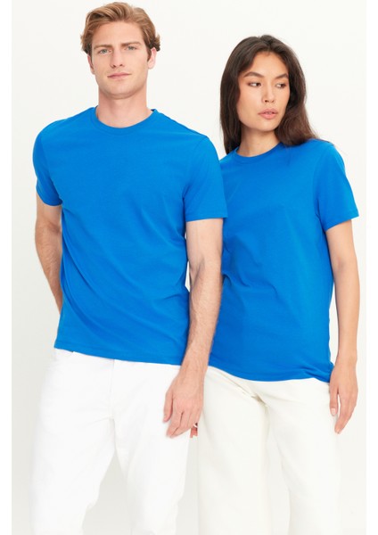 Erkek Saks Mavi %100 Pamuk Slim Fit Dar Kesim Bisiklet Yaka Tişört fiyatları