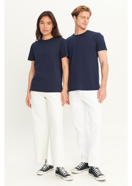 Erkek Lacivert %100 Pamuk Slim Fit Dar Kesim Bisiklet Yaka Tişört indirimleri