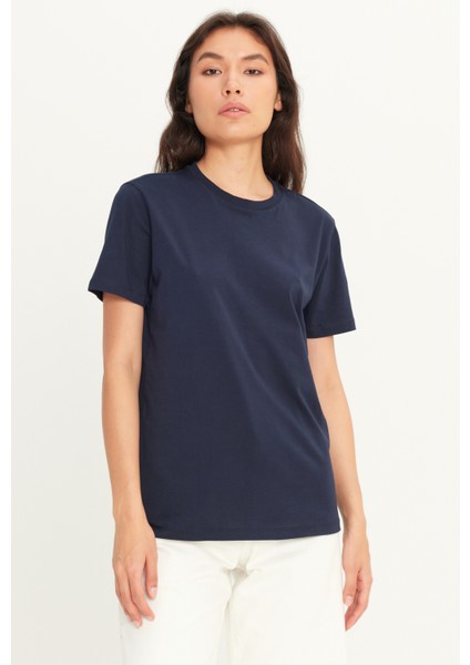 Erkek Lacivert %100 Pamuk Slim Fit Dar Kesim Bisiklet Yaka Tişört