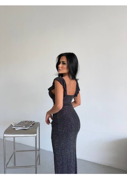 Yırtmaçlı Elbise