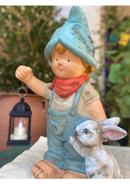 Cüce Erkek Çocuk Tavşanlı Fenerli Bahçe Dekor modelleri