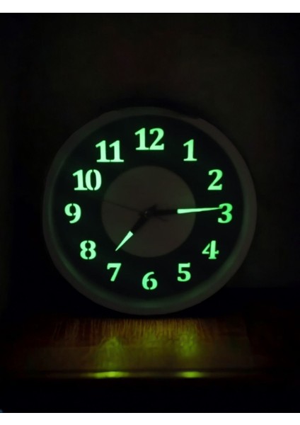 Fosforlu 22 cm Duvar Saati 4 Adet Çanta 3 Adet Kek Kalıbı Hediyeli fırsatları