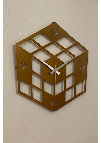 Küp Model Metal Lazer Kesim Akar Sessiz Mekanizmalı Duvar Saati (40*40 Cm) fiyatları