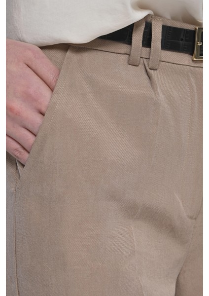 Kadın Bej Yan Cepli Bol Pantolon modelleri