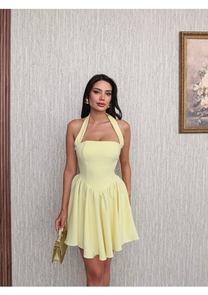 Boyundan Bağlamalı Mini Elbise