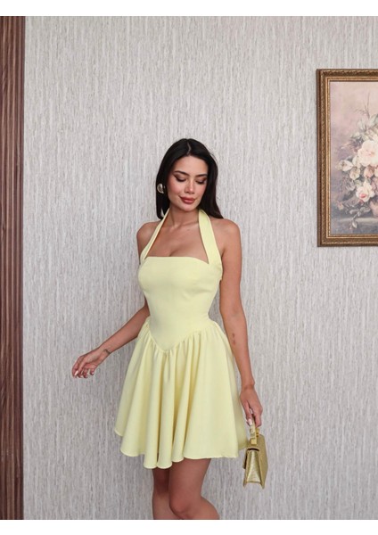 Boyundan Bağlamalı Mini Elbise