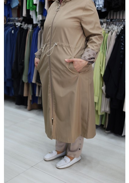 Beli Lastikli ve Fermuarlı Trenç fiyatları