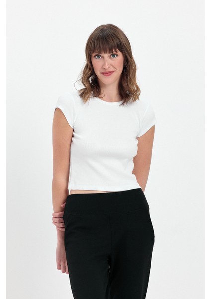Kısa Kollu Fitilli Bisiklet Yaka T-Shirt