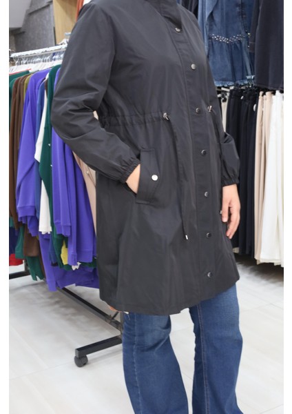 Kolu Lastikli Fermuarlı Trenç