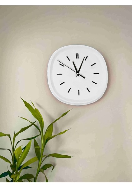 Beyaz Dekoratif Tasarımlı Renkli Kare Duvar Saati Beyaz 26CM Kare Poliresin 26 cm Geometrik Pilli Z fiyatları