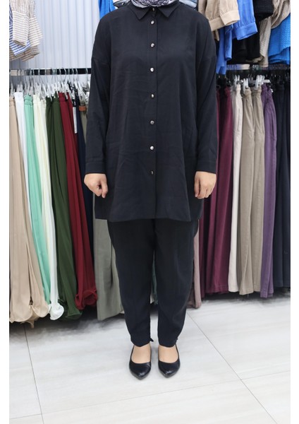 Gömleği Düğmeli Pantolonlu Ikili Takım