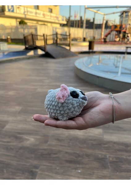 Üzgün Fare Örgü Oyuncak 1 Adet