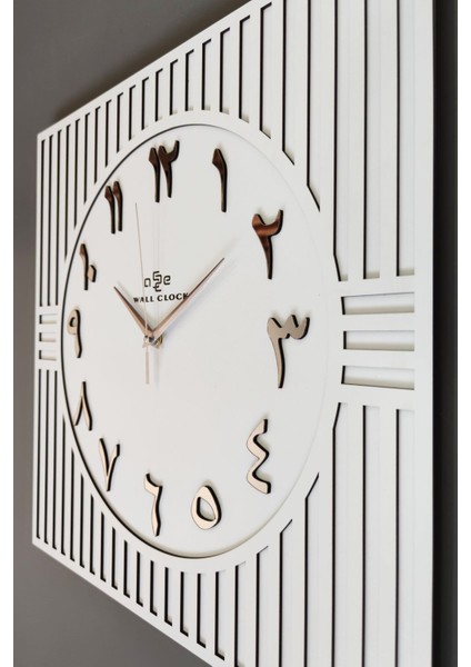 Kare Çizgi Desenli Arapça Rakam Dekoratif Beyaz & Gümüş Duvar Saati 50X50CM fırsatları