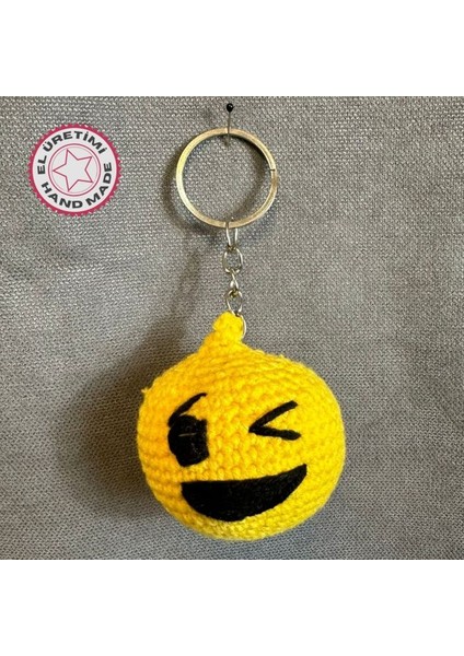 3517 El Yapımı Örgü Göz Kırpan Emoji Model Anahtarlık