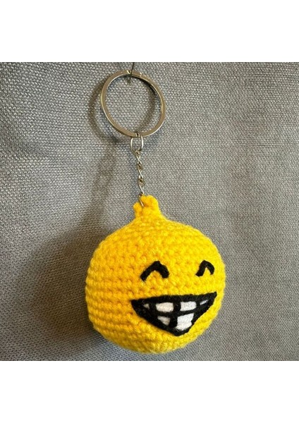 1524 El Yapımı Örgü Sırıtan Emoji Model Anahtarlık
