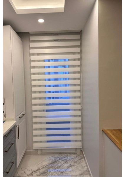 Bambu Krem Zebra Stor Perde Etek Dilimsiz