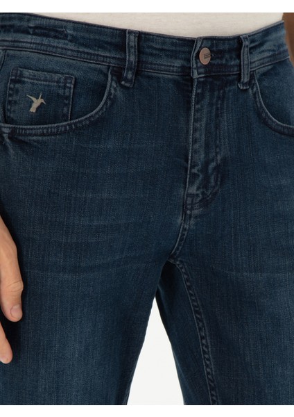 Erkek Lacivert Slim Fit Pamuk Karışımlı Jean Pantolon 50309095-VR033 indirimleri