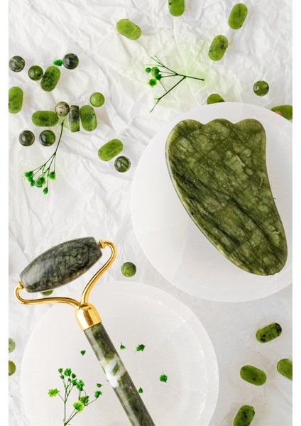 Sertifikalı Yeşim Doğal Taşı Roller Ve kaz Ayağı Gua Sha Masaj Takımı MA033 modelleri