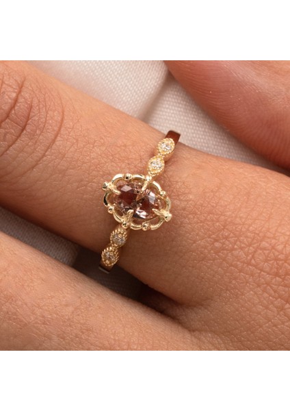 Gümüş Yüzük - 0.60Karat Zultanit Taşlı Gelin Başı Modern Tektaş 925 Ayar Evlilik Teklifi Gümüş Yüzük