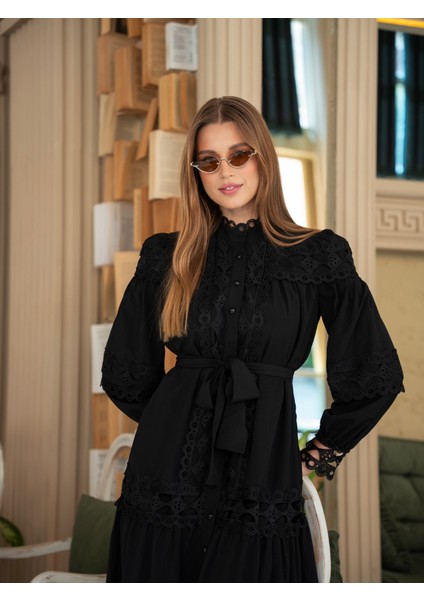 Siyah Güpür Desen Uzun Elbise