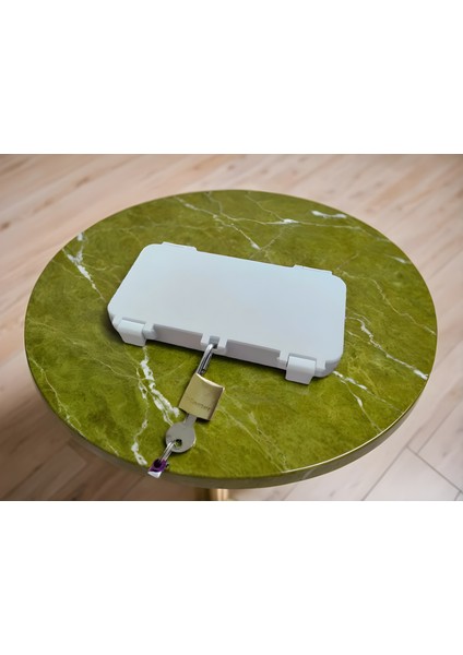 Seyahat ve Şıklık Için Mini Takı Kutusu – Kilitlenebilir Kapaklı, Kompakt Tasarım fırsatları