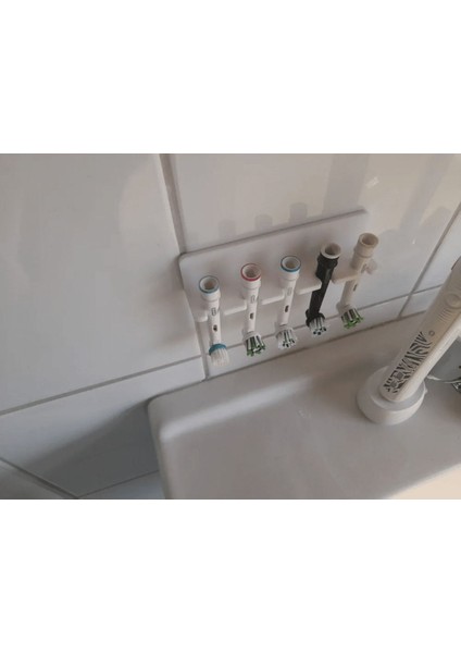 Oral B Diş Fırçalık – Diş Fırçası Ucu Tutucu Beyaz Renk fiyatları