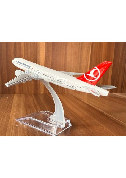 Boeing 737-800 Thy Metal Model Uçak (1/250) – Kişiye Özel Isim Yazılı, Şık Dekoratif ve Koleksiyonl fırsatları