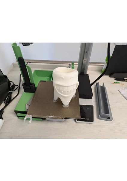 Smiling Tooth Diş Fırçası Tutucu – Eğlenceli ve Şık Tasarım, Banyo Aksesuarı