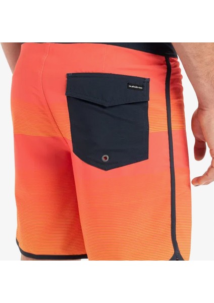 Surfsilk Scallop 18 Erkek Kırmızı Deniz Şortu.mkz7