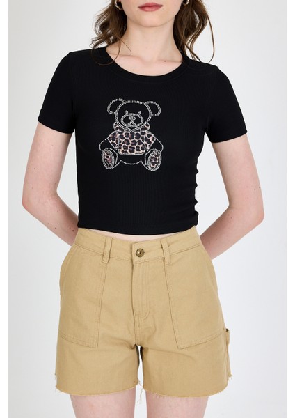 Siyah Ayıcık Baskılı Leopar Detaylı Slim Fit Crop Tişört 0549 fırsatları
