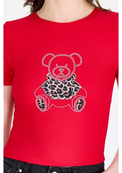 Kırmızı Ayıcık Baskılı Leopar Detaylı Slim Fit Crop Tişört 0549 fırsatları