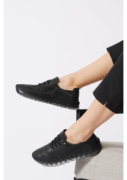 03194 Ortopedik Kadın Günlük Deri Ayakkabı