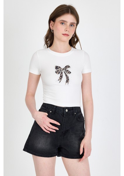 Ekru Leopar Fiyonk Baskılı Taş Detaylı Slim Fit Crop Tişört 0549-1 fiyatları