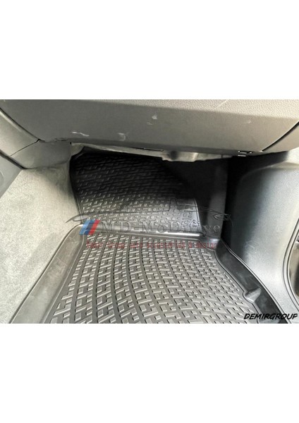Audi Q7 2015 ve Üzeri 3D Havuzlu Paspas