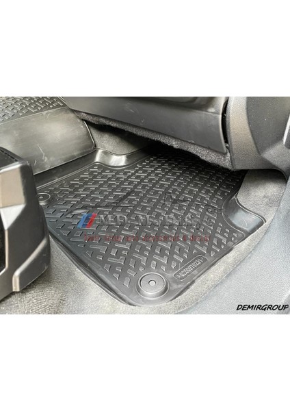 Audi Q7 2015 ve Üzeri 3D Havuzlu Paspas