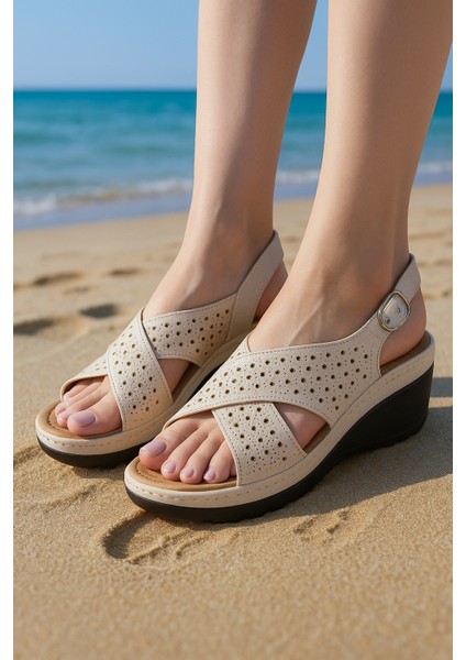 Ortapedik Taban Cırtlı Sandalet Şık Modern Günlük Sandalet