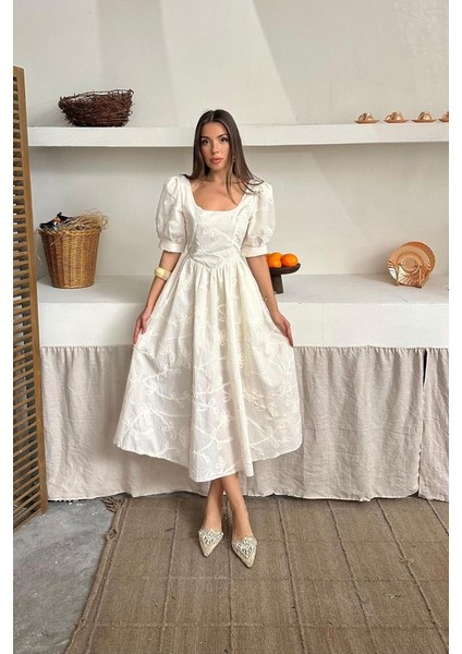 Bej Balon Kollu Brode Elbise modelleri