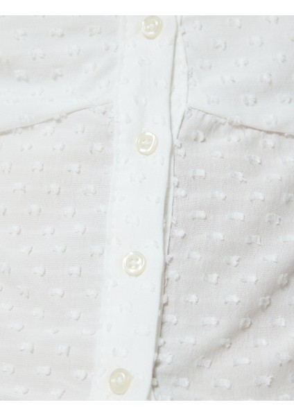 Yeni Sezon Crop Üst Kolsuz Dokulu Düğmeli Dantel Detaylı Slim Fit indirimleri