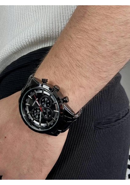 C.h Black Round Screen Wintage Wristhwatch