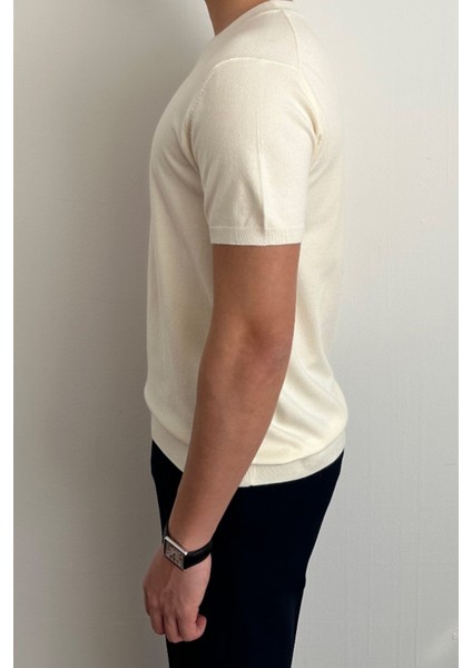 Erkek Beyaz Slim Fit Bisiklet Yaka Triko T-Shirt fırsatları