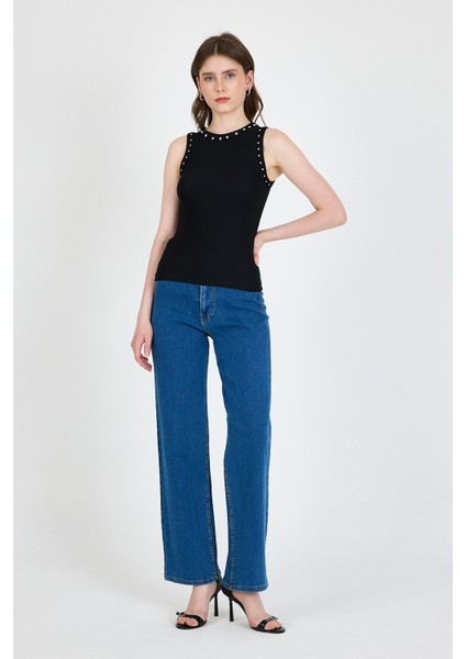 Siyah Yaka ve Omuz Taş Detaylı Ribanalı Örme Atlet 1249 modelleri