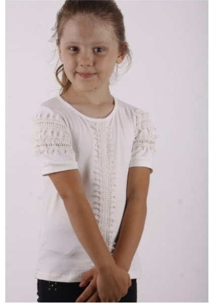 Kız Çocuk Güpür Detaylı Tişört