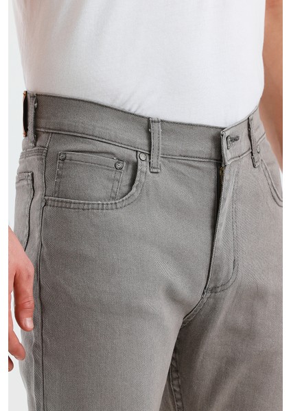 Erkek Regular Fit Geniş Paça Yüksek Bel Casual Kot Pantolon indirimleri