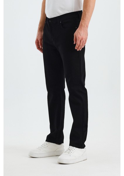 Erkek Regular Fit Geniş Paça Yüksek Bel Casual Kot Pantolon