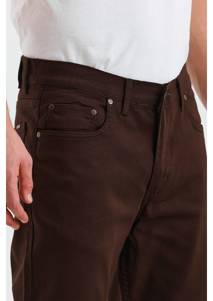 Erkek Regular Fit Geniş Paça Yüksek Bel Casual Kot Pantolon indirimleri