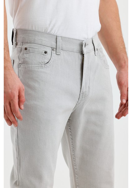 Erkek Regular Fit Geniş Paça Yüksek Bel Casual Kot Pantolon indirimleri