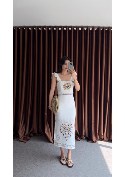 Nakışlı Beyaz Takım