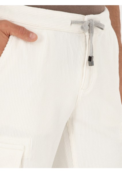 Erkek Beyaz Straight Fit Kadife Kargo Cepli %100 Pamuk Kanvas Pantolon 50294013-VR013
