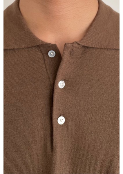Erkek Kahverengi Düğmeli Regular Fit Triko T-Shirt fırsatları